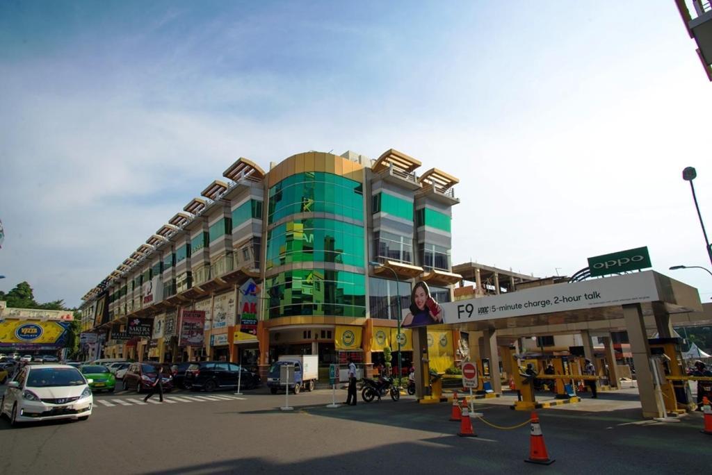 Ak Hotel Nagoya Hill Batam 外观 照片