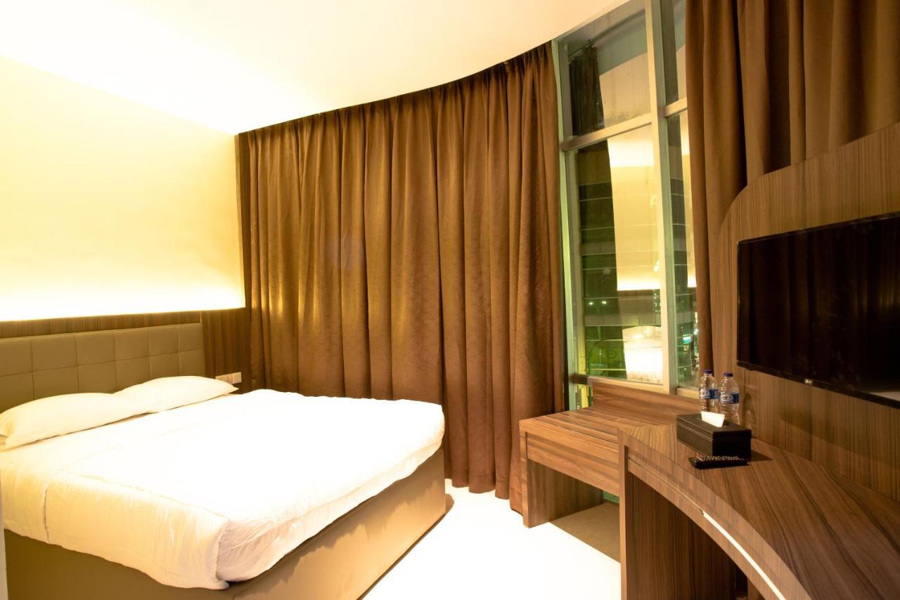 Ak Hotel Nagoya Hill Batam 外观 照片