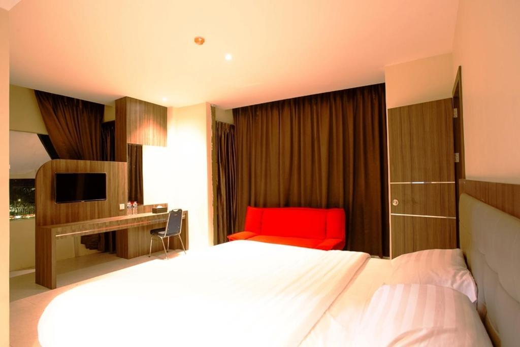 Ak Hotel Nagoya Hill Batam 外观 照片