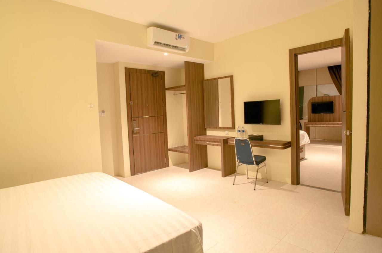 Ak Hotel Nagoya Hill Batam 外观 照片